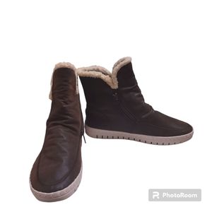 NWB Danna Raye Ankle Boots Size 6M